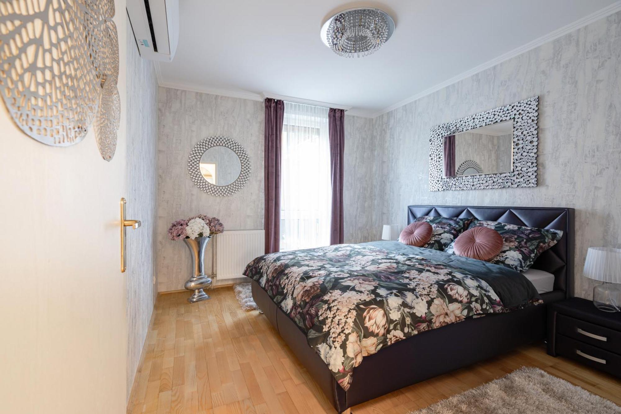 Beautiful Three Bedrooms Apartment With Free Parking Close To The Danube Coast Budapesta Exterior foto